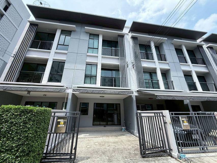 บ้านกลางเมือง รัตนาธิเบศร์ ทาวน์โฮม หน้ากว้าง 5 เมตร 18.1 ตารางวา 3 นอน 3 น้ำ ใกล้ MRT แยกนนทบุรี 1