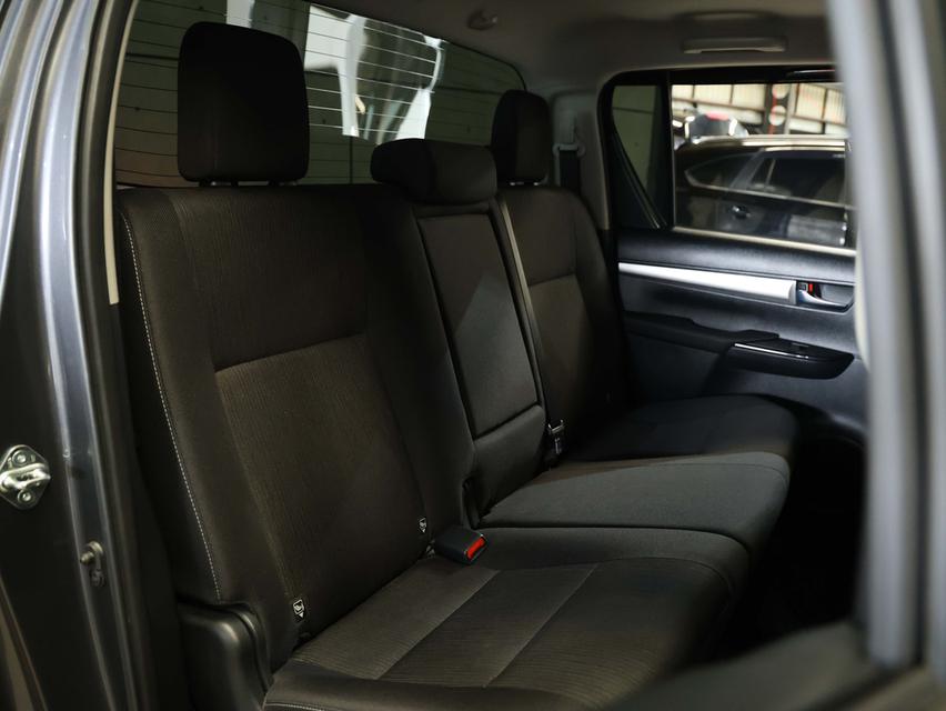 2025 Toyota HILUX REVO 2.4 Double Cab Prerunner Entry Pickup MT รูปที่ 17
