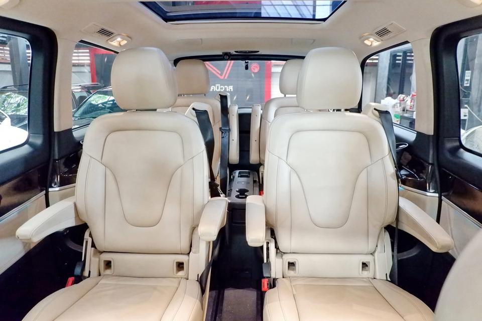 Mercedes-Benz V 250 d  7 ที่นั่งป้ายขาวดำ ปี 2017 16