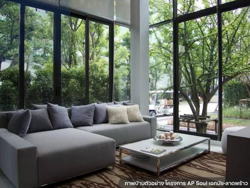 โครงการ SOUL เอกมัย-ลาดพร้าว โฮมออฟฟิศ บ้านเดี่ยว แปลงมุม 3 ชั้น 65.7 ตารางวา 5 ห้องนอน 6 ห้องน้ำ 5