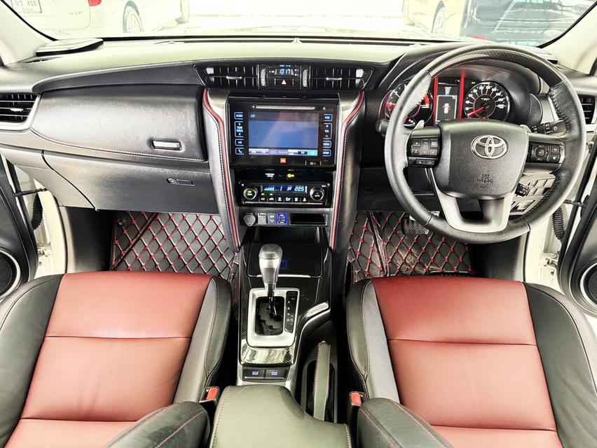  Toyota Fortuner 2.8 TRD Sportivo (ปี 2019) SUV AT - 2WD 6