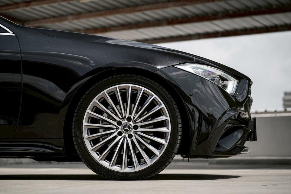 Benz CLS220d AMG สปอร์ตหรู รูปย่อยที่ 4