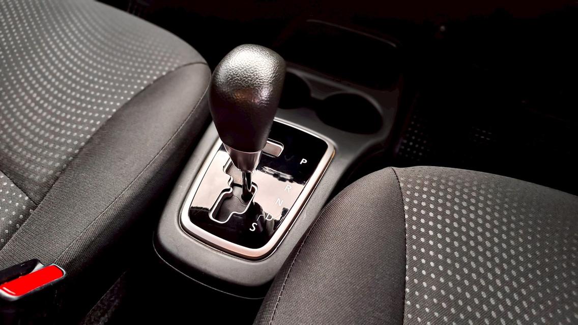 Mitsubishi Attrage 1.2GLX CVT ปี 2013 17