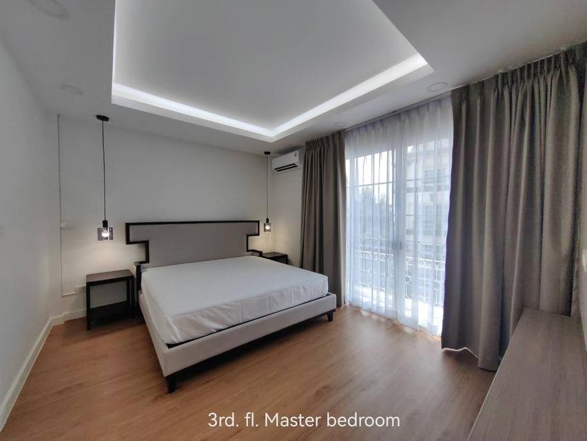 ให้เช่าโฮมออฟฟิศ 4 ชั้น โครงการพลัสพาร์ค อเวนิว ลาซาล-ศรีนครินทร์ 12