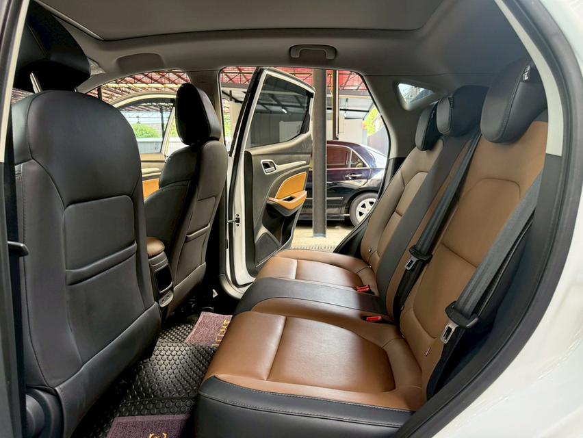 MG ZS 1.5 X+ SUNROOF ปี 2022 15