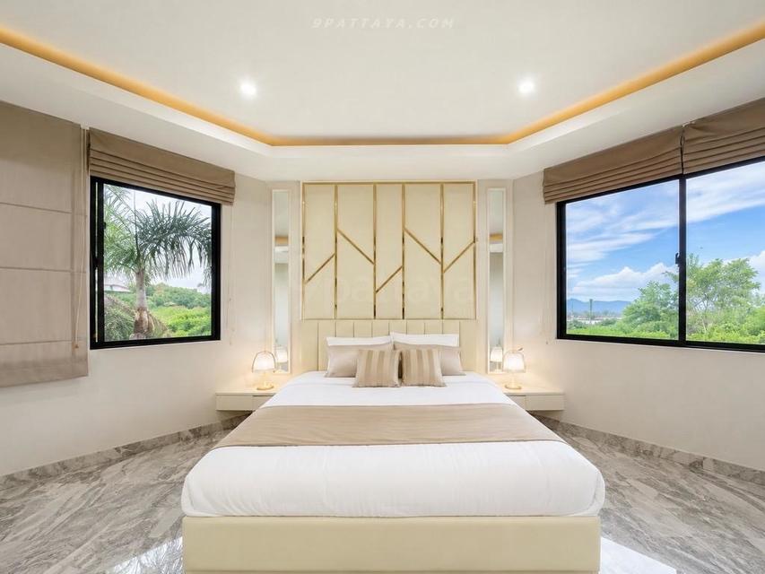 For Rent / For Sale — Large Pool Villa at Paradise Villa 1, East PattayaLarge 2-storey pool villa for rent or sale at Paradise Villa 1 6