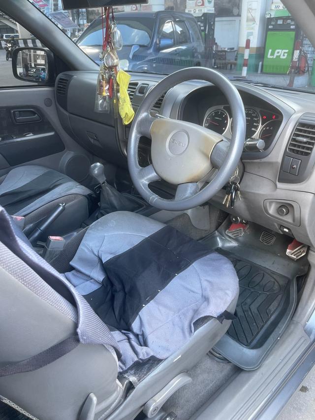 รถกระบะ อีซูซุ ดีแมก 9