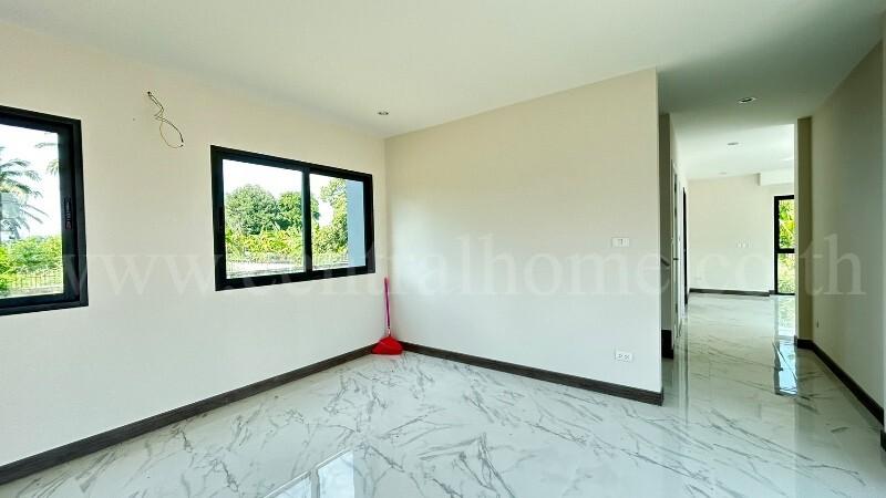 บ้านเดี่ยว พร้อมที่ดิน 1-2-52.4 ไร่ ติดถนนเพชรเกษม หนองโพ ราชบุรี 8