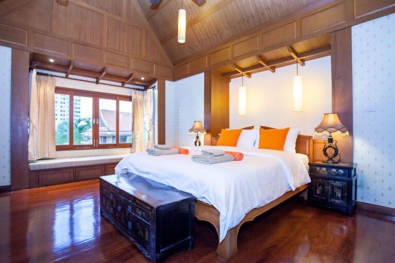 พูลวิลล่า หมู่บ้านดาราวดี 10