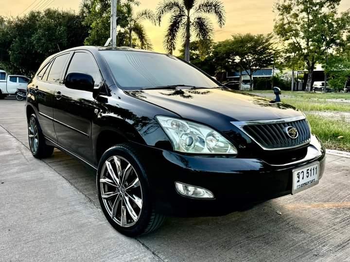 Lexus RX สีดำ 4