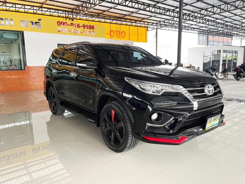 Toyota Fortuner 2.8 TRD Sportivo (ปี 2017) SUV AT 2