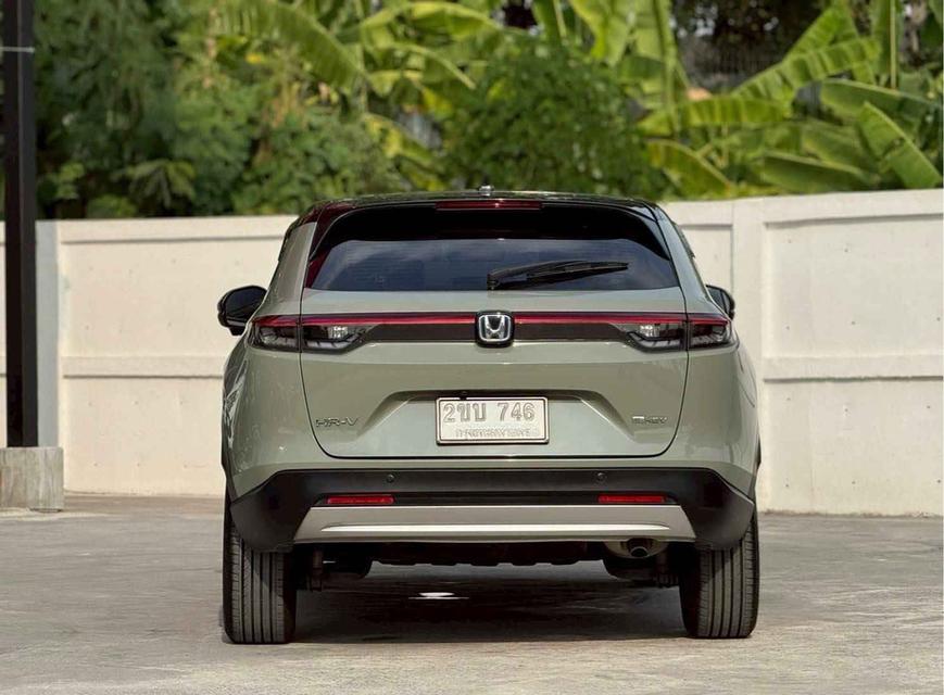 ปี 2021  HONDA HRV, 1.5 EL eHEV โฉม ปี21-ปัจจุบันตัวรถสีขาว(แร็ปสติกเกอร์สีเขียว) จดทะเบียน2022 รูปที่ 4