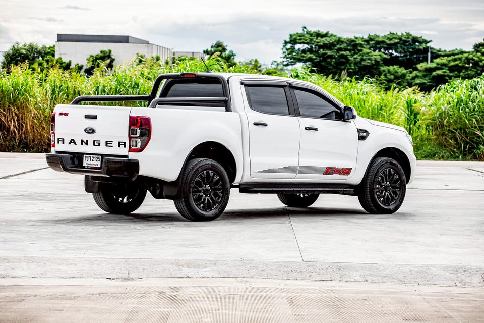 Ford Ranger 2.2 XLT Hi-Lander Double Cab เกียร์ AT ปี 2021 สีขาสสภาพดีมากๆ