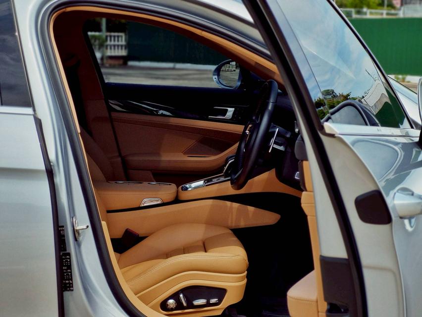 Porsche Panamera 4 E-Hybrid ปี 2021 ไมล์ 32,xxx km. รูปที่ 7