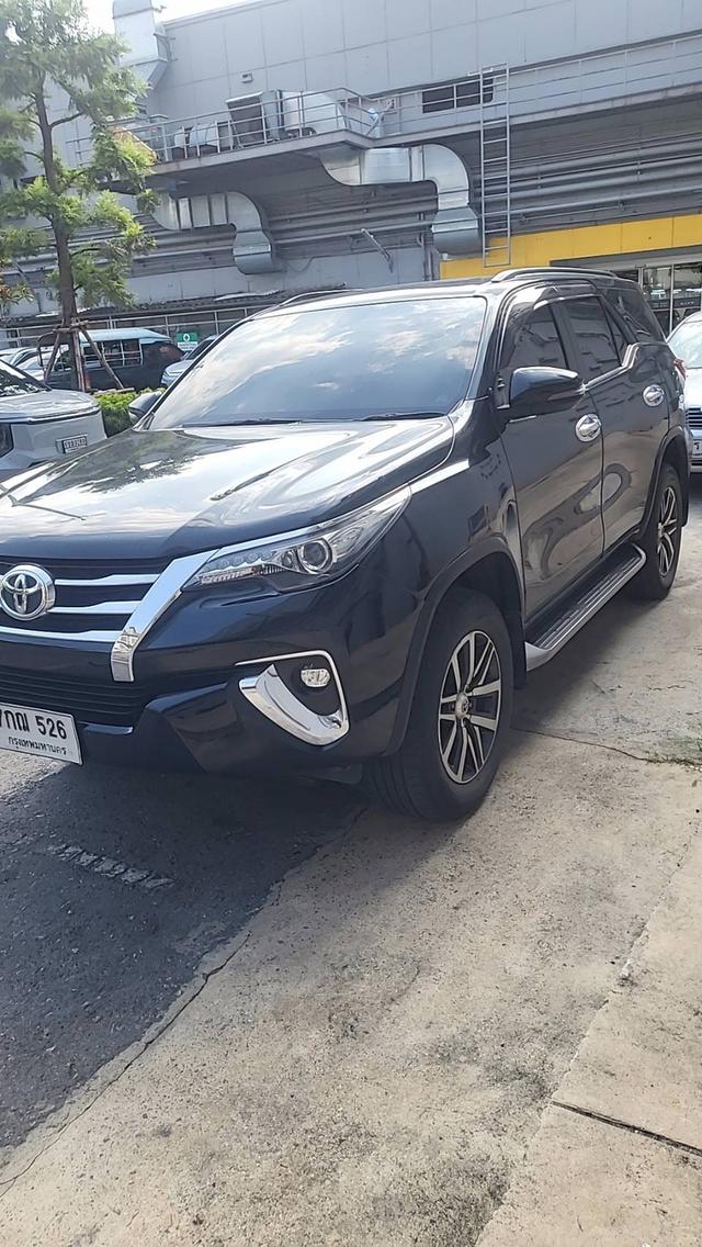 TOYOTA fortuner สีดำ 2018 สภาพดี รถมือเดียว รถบ้าน พร้อมขาย ดูรถได้ทุกวัน ราคาดี คุยกันได้