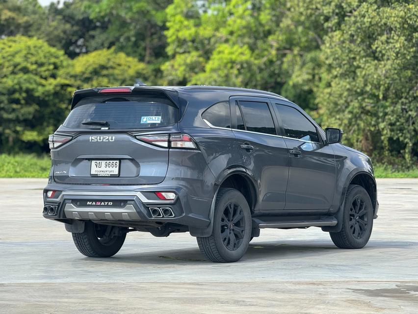 ISUZU MUX Wagon 4dr 1.9 ELEGANT AT 2WD 7st Auto 6sp RWD 1.9DCT Y2021. สีเทาดำ ออโต้