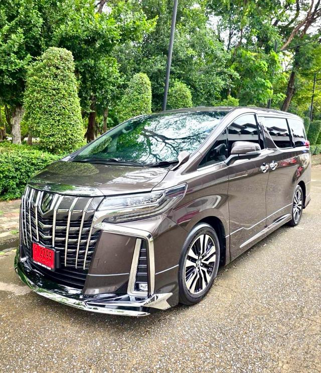 Toyota ALPHARD 2.5SC PACKAGE สี graphite (พิเศษ) ปี 2018 ไมล์ 40,000 กม. 
