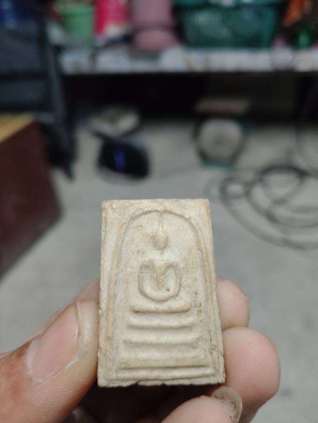 สมเด็จวัดระฆังพิมพ์ใหญ่แท้แน่นอนสภาพเก่าดั้งเดิมพระบ้าน(มีราคาแบ่งปันให้ครับ)