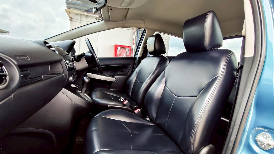 MAZDA 2 Hatchback 1.5E 2012 จด 2013 16