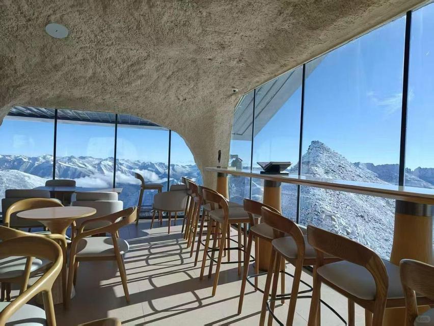 เที่ยว จิ่วจ้ายโกว ภูเขาสี่ดรุณี เฉิงตู นั่งรถไฟความเร็วสูง 6วัน 5คืน 3