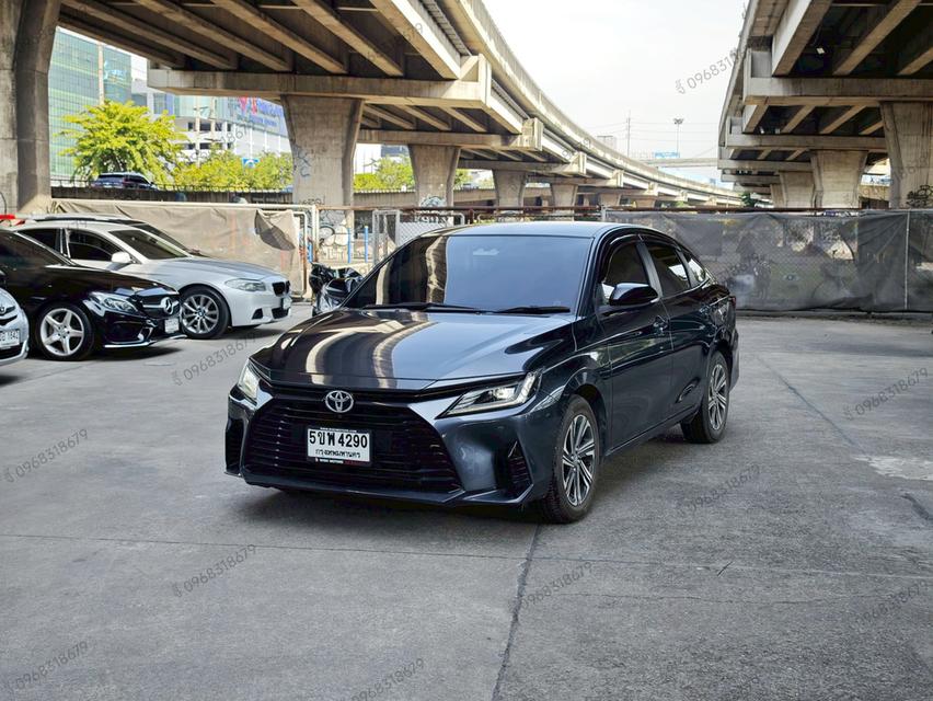 Toyota Yaris Ativ 1.2 premium Luxury ปี 2024 