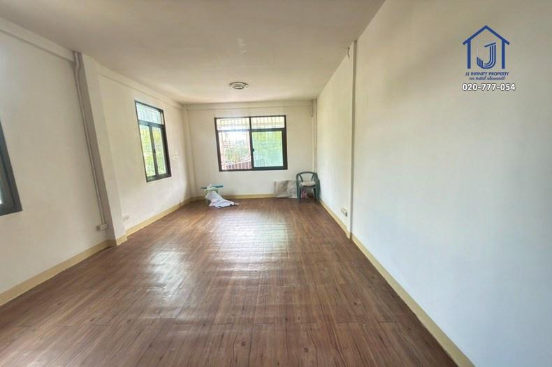 ขายอาคารพาณิชย์ 2.5 ชั้น หลังมุม ติดถนนเจริญนคร ใกล้BTS วงเวียนใหญ่ ทำเลค้าขาย 7