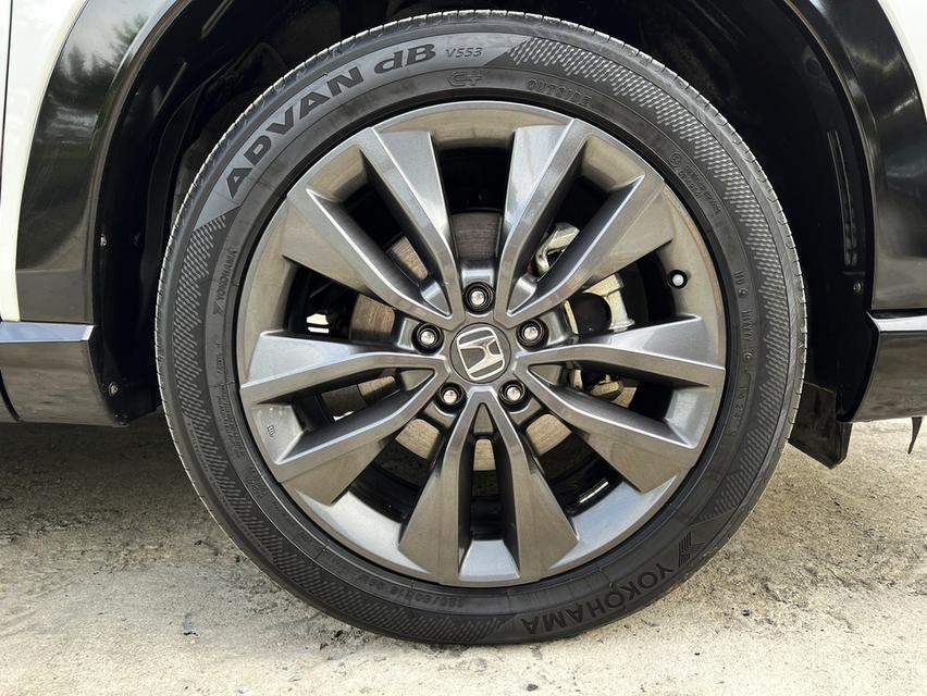  ปี2022/23 Honda HR-V 1.5 e:HEV RS รุ่นท็อปสุด รถบ้าน มือเดียว เข้าศูนย์ฮอนด้าทุกระยะ 10