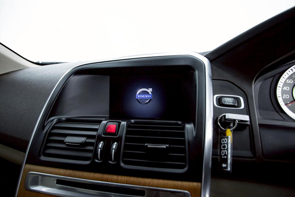 VOLVO XC60 2.0 D3 2012  9