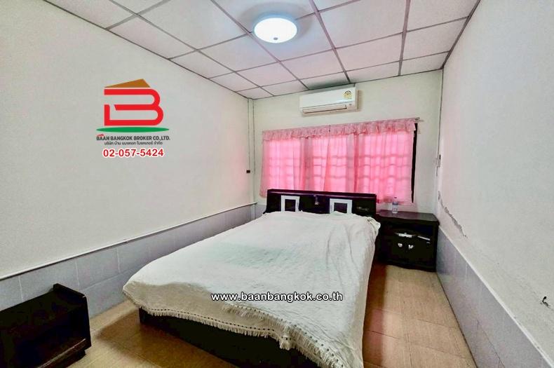 บ้านเดี่ยว เนื้อที่ 39.5 ตร.ว. หมู่บ้านเทพทิพย์นิเวศน์ ซอยย่อย 7 (ซอยสายไหม 10) ถนนพหลโยธิน แขวงสายไหม เขตสายไหม 9