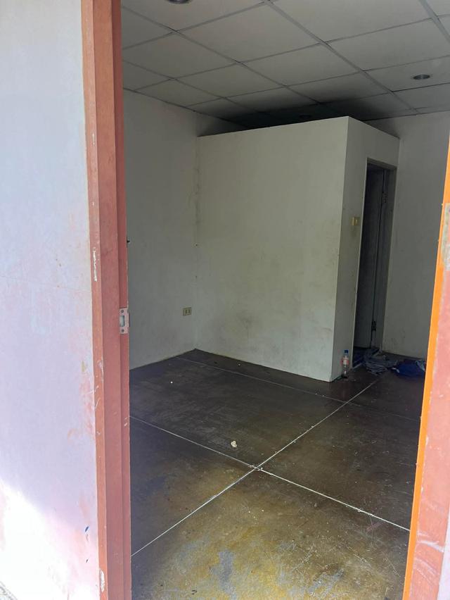ขายที่ดิน51ตรว  พร้อมห้องเช่า12ห้อง 4