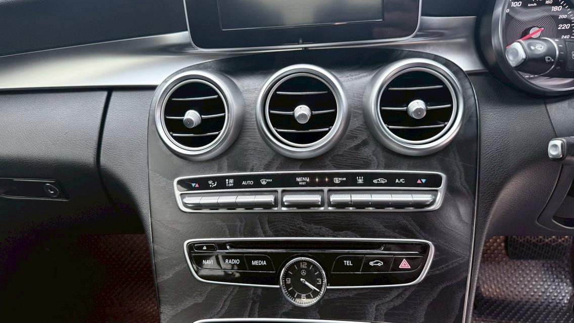 รหัสรถ PB9680 BENZ C350e AVANTGARDE 2018 PLUG-IN 18