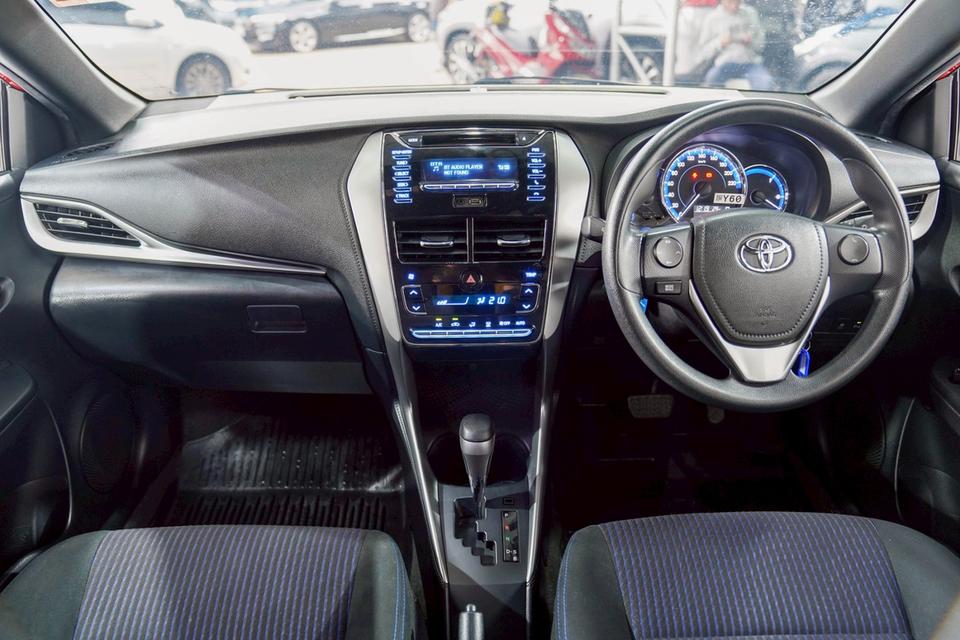 ขายรถยนตร์ toyota มือสอง รูปที่ 7