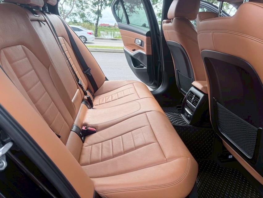 BMW 320d M SPORT G20 สีดำ ปี 2020 12