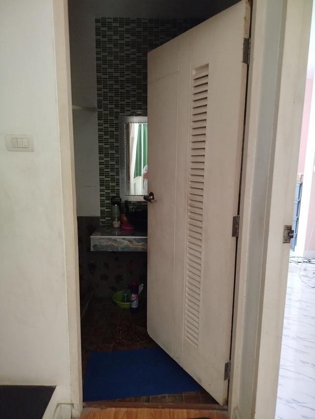 ทาวน์เฮ้าส์ 3 ชั้น 4 ห้องนอน 3 ห้องน้ำ 6