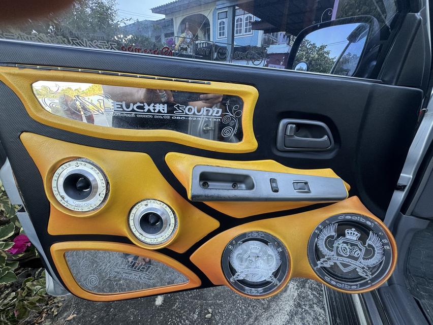 รถยนต์อิซุซุ ดีแมก ปี2005 12