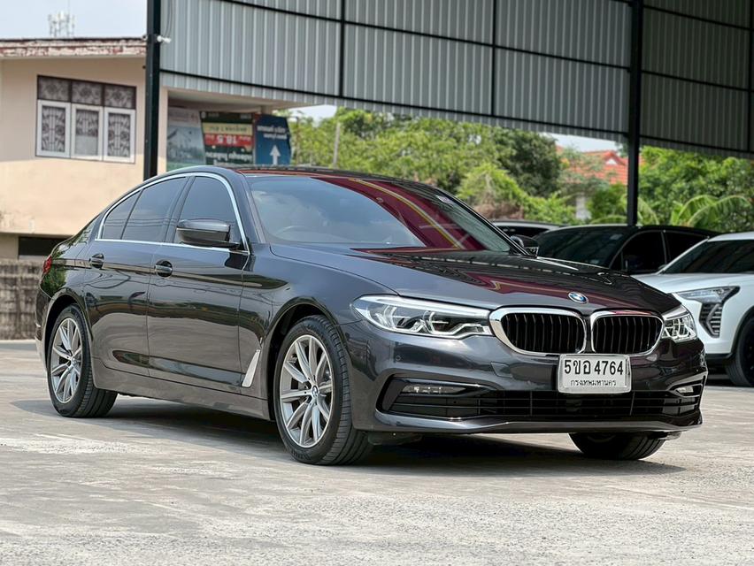 BMW SERIES 5, 530e 2.0 ELITE ปี 2019 โฉม G30 ปี17-24 สีเทา Plug-in Hybrid รูปที่ 3