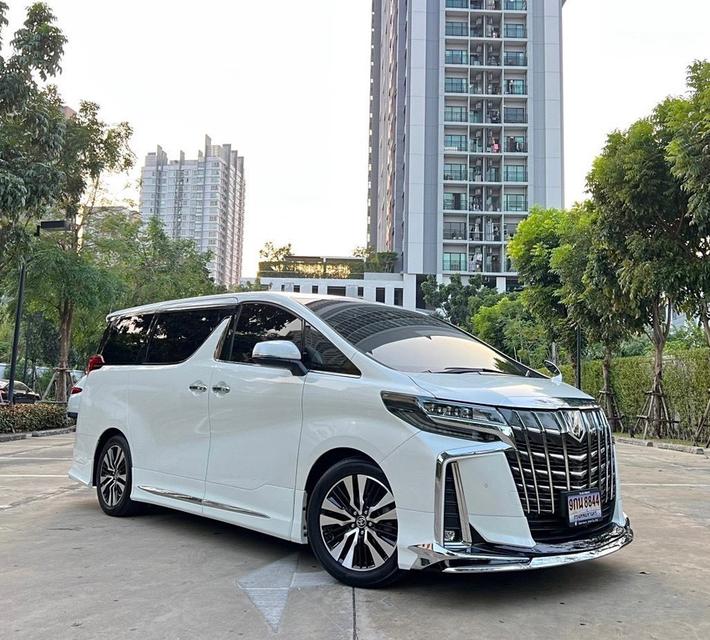 TOYOTA ALPHARD 2.5 SC package 2023รถสวยสภาพป้ายแดง ไมล์น้อย เช็คศูนย์ทุกระยะ เจ้าของดูแลอย่างดี รูปที่ 2