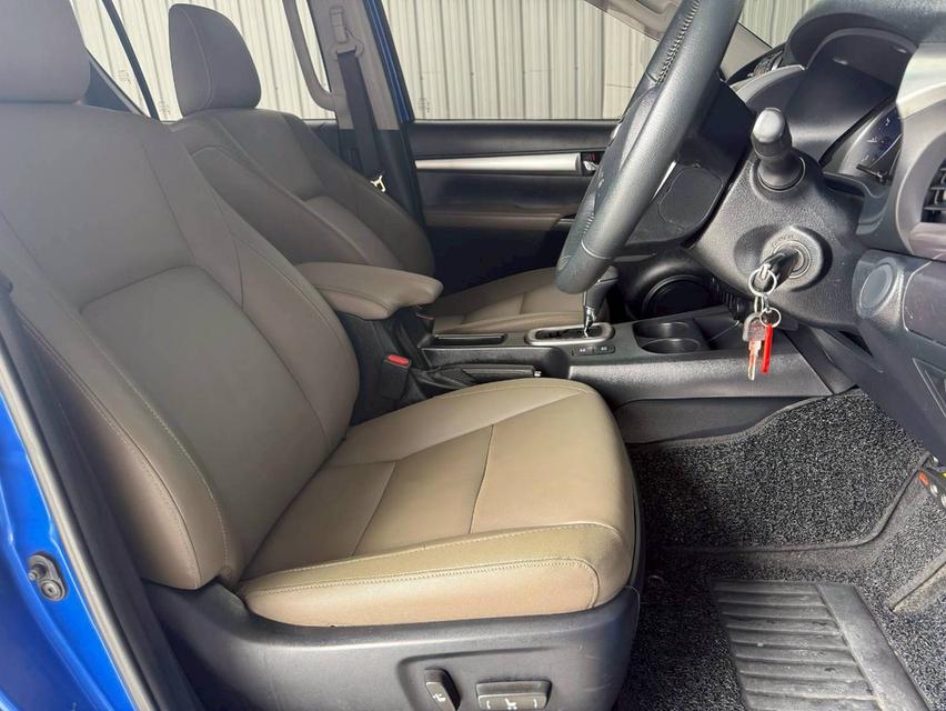 Toyota Revo 2.4G ปี16 10