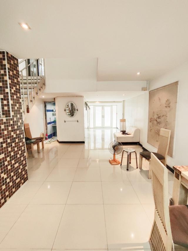 🏠 ขาย TownHome หมู่บ้าน MERIT PLACE ลาดพร้าว 87 ทะลุ ลาดพร้าว 101 รับประกันราคาดีที่สุดในหมู่บ้าน 3,090,000 บาท ทำเลดีเยี่ยม ใกล้รถไฟฟ้า ใกล้ห้าง ใ 9