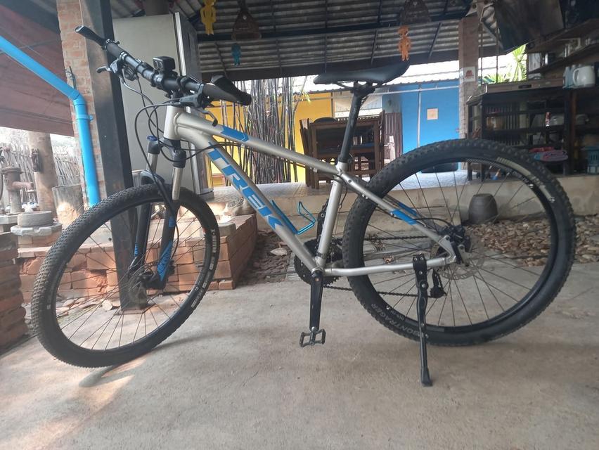 จักรยาน  เสือภูเขา trek malin7  15.5