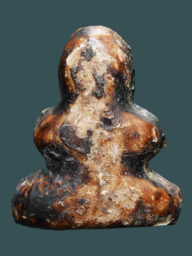 พระปิดตาเนื้อผงคลุกรัก หลวงพ่อทองสุข วัดสะพานสูง พิมพ์สะดือจุ่น...เก่า เดิมๆ 2