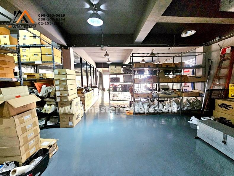 ให้เช่าอาคารสำนักงาน (ชั้นล่าง) เนื้อที่ 200 ตรม. ซ.รามอินทรา 65 สวย-สะอาด พร้อมที่จอดรถรอบอาคาร DESIGN MODERN กั้นห้องกระจก 1 ห้อง 7