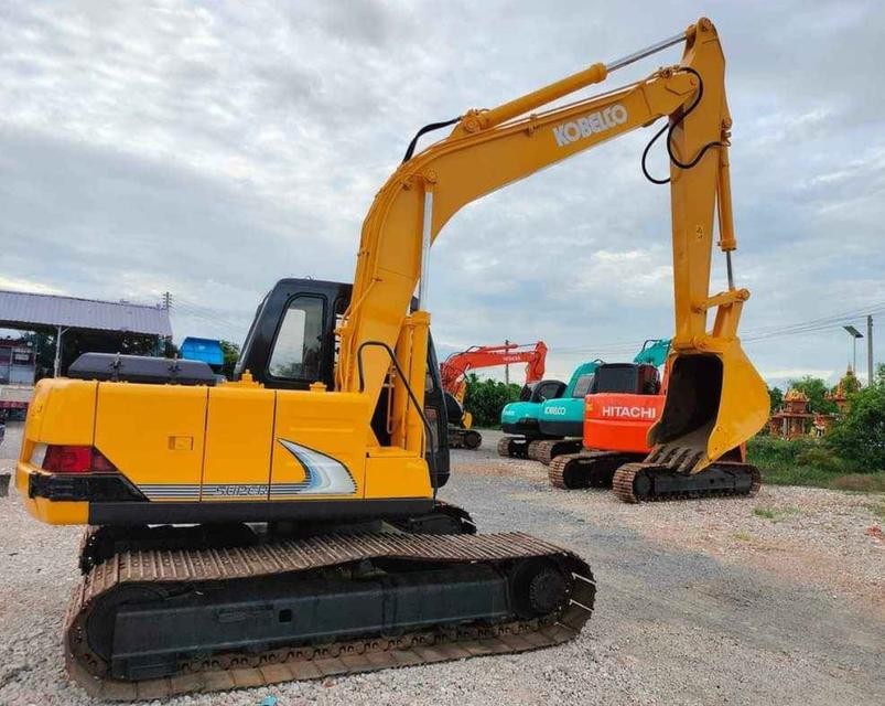 รถแม็คโครนำเข้าจากญี่ปุ่น รุ่น Kobelco 2