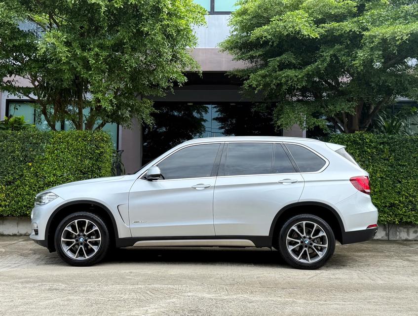 2015 BMW X5 25D รถสภาพสวยสมบูรณ์ พร้อมใช้งาน รถวิ่งน้อย ประวัติศูนย์ครบ ไม่เคยมีอุบัติเหตุครับ
