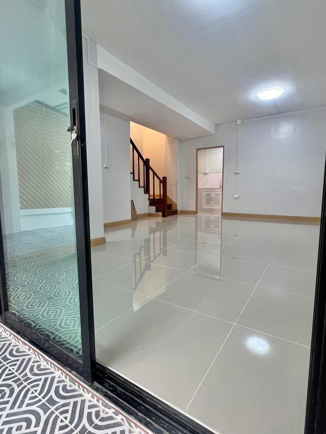 หมู่บ้านพฤกษา10 9