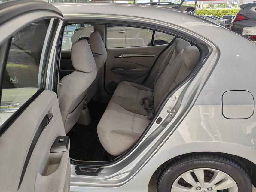 Honda City 1.5 V AT ปี 2012 รูปที่ 10