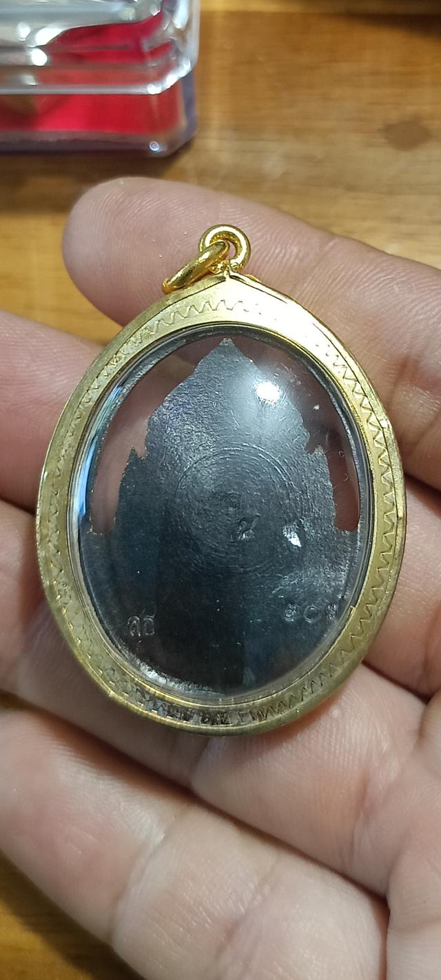 เหรียญหลวงพ่อโสธร รุ่นประวัติศาสตร์ 255ปี เนื้อนวะฉลุ หน้ากากเงินปรก เลี่ยมกรอบทอง