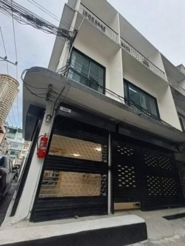 HR 10348 ให้เช่าอาคารพาณิชย์ 3 ชั้นหลังมุม สาทร 11 ใกล้อัสสัมชัญ ประถม เลี้ยงสัตว์ได้ 1