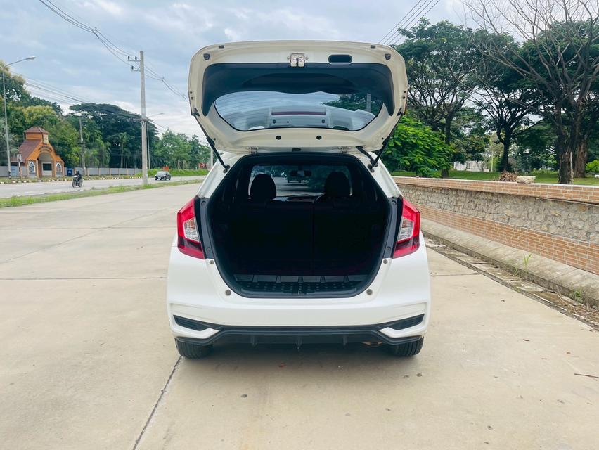   Honda Jazz 1.5 RS AT 2017 รถบ้านเจ้าของเดียว  6