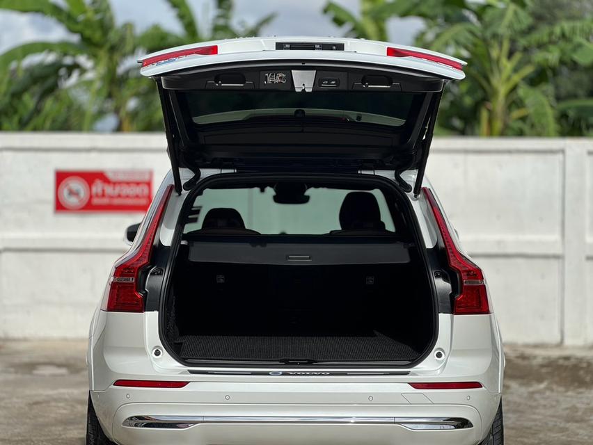 VOLVO XC60, 2.0 RECHARGE T8 R-DESIGN AWD ปี 2021 โฉม ปี14-ปัจจุบัน สีขาว รูปที่ 19